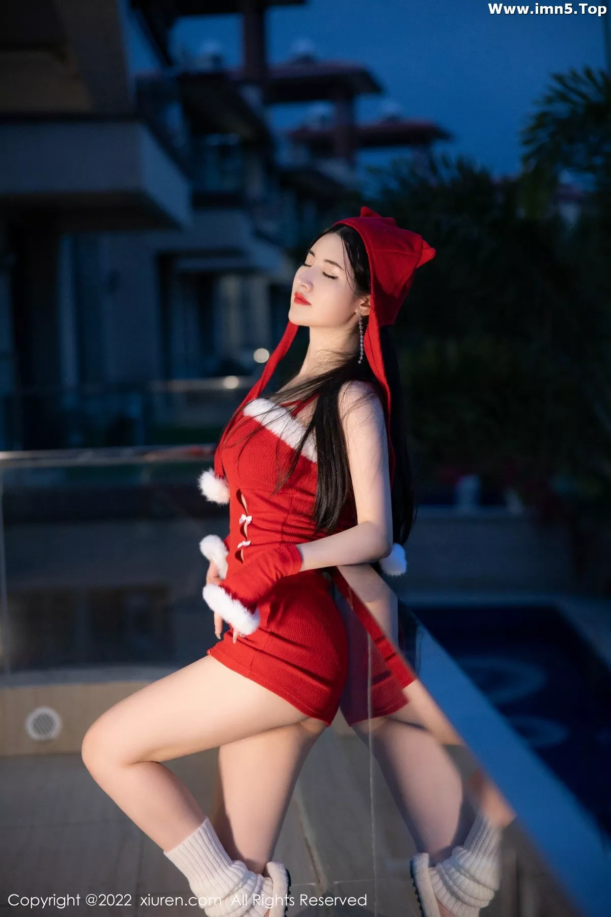 [XiuRen秀人网]No.4565_模特诗诗kiki新年气氛拍摄私房性感红色内衣秀完美身材诱惑写真69P